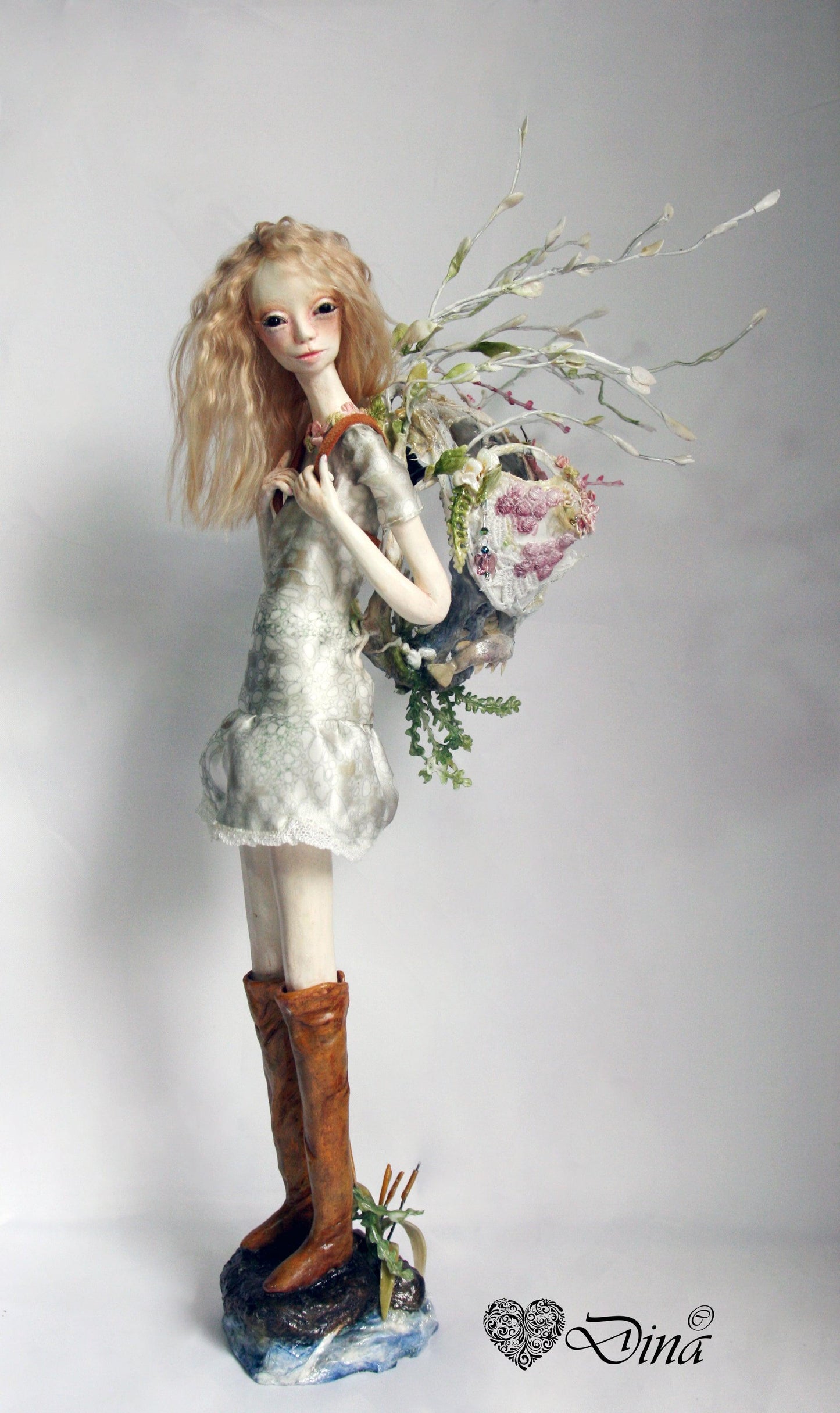 SOLD - 'Tamyka’s Home' – hybrid snail-girl art doll by Dina - That Creative Feeling
