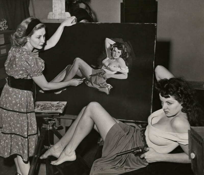 1943 Pin up artist Zoë Mozert paints Jane Russell