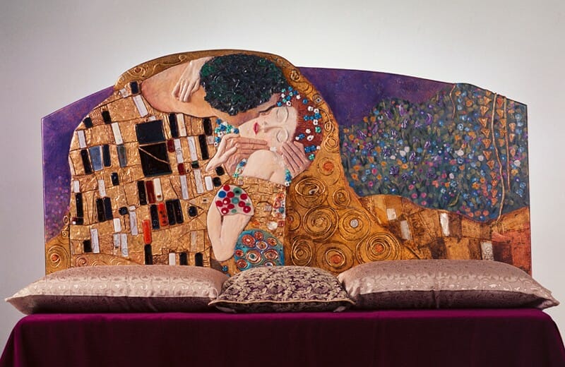 The Kiss Bedhead by Dina Goebel